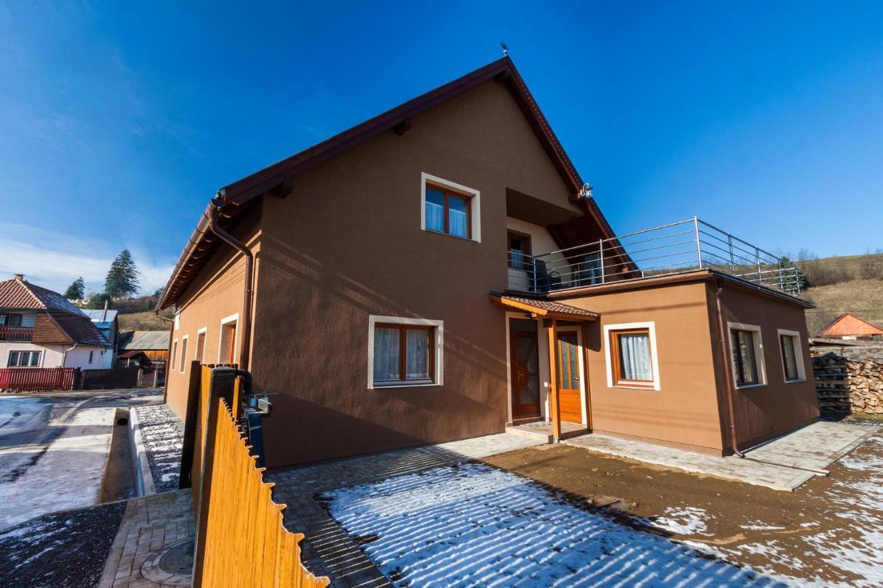 Eross Kulcsoshaz Villa Lazarea Exterior photo