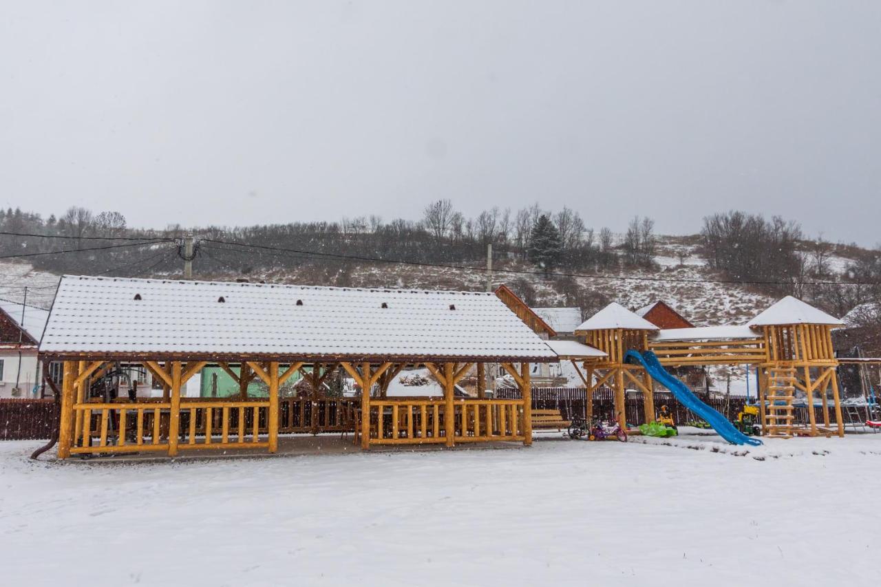 Eross Kulcsoshaz Villa Lazarea Exterior photo