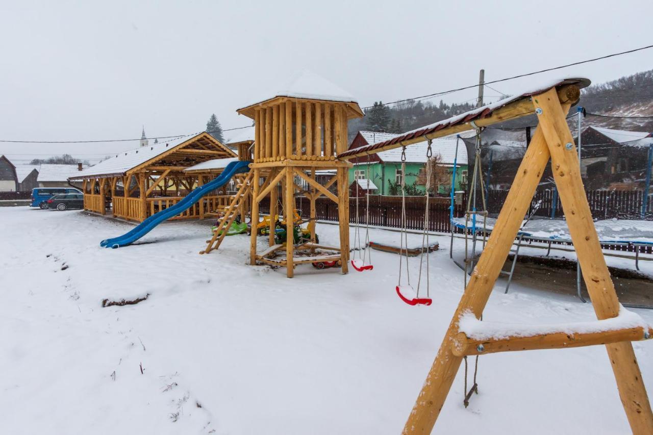 Eross Kulcsoshaz Villa Lazarea Exterior photo