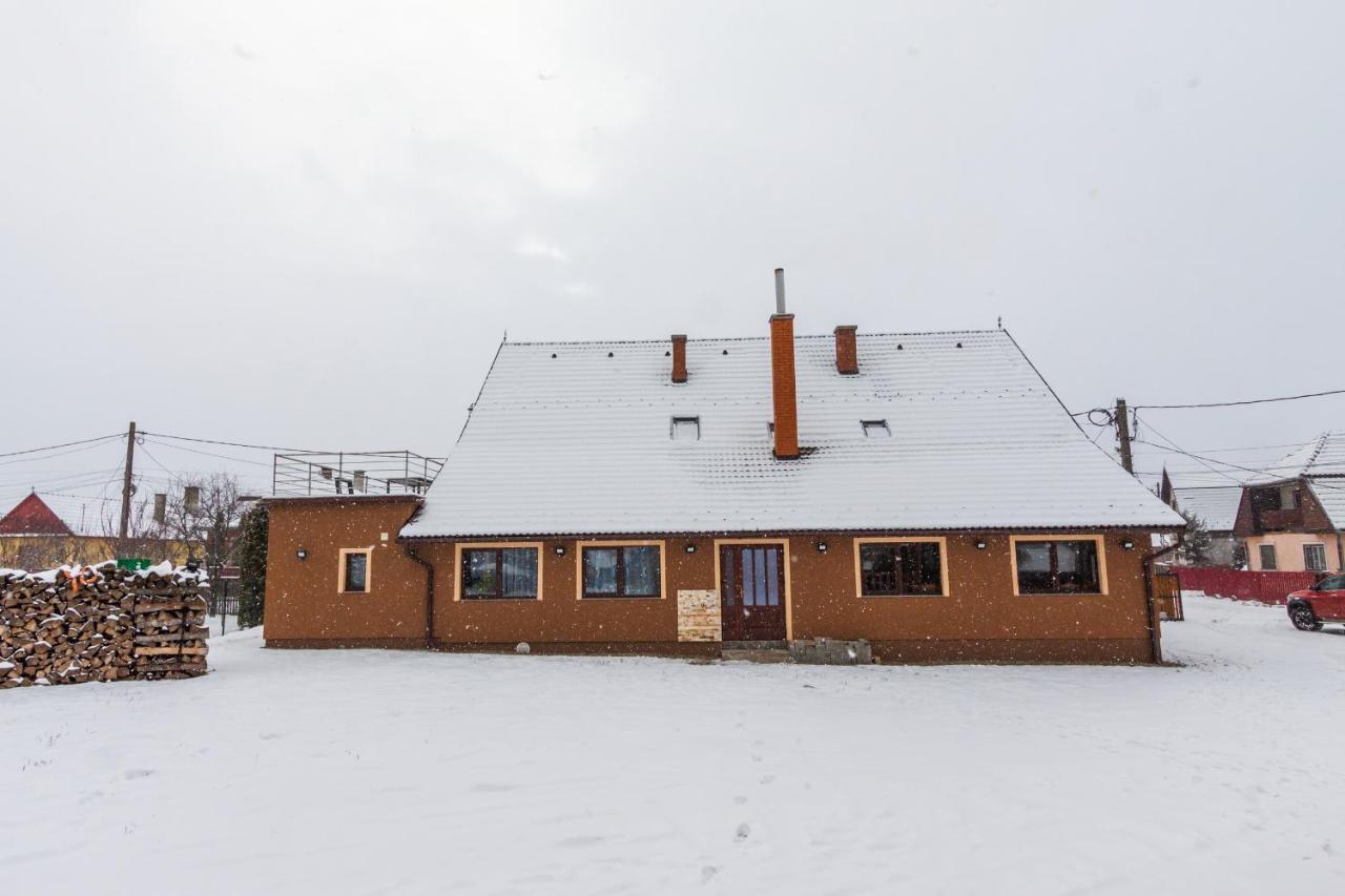 Eross Kulcsoshaz Villa Lazarea Exterior photo